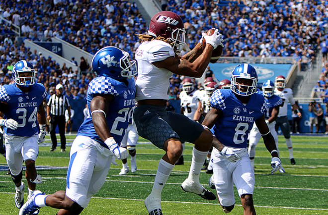 The Cats and Colonels clashed in a 2017 game at Commonwealth Stadium.