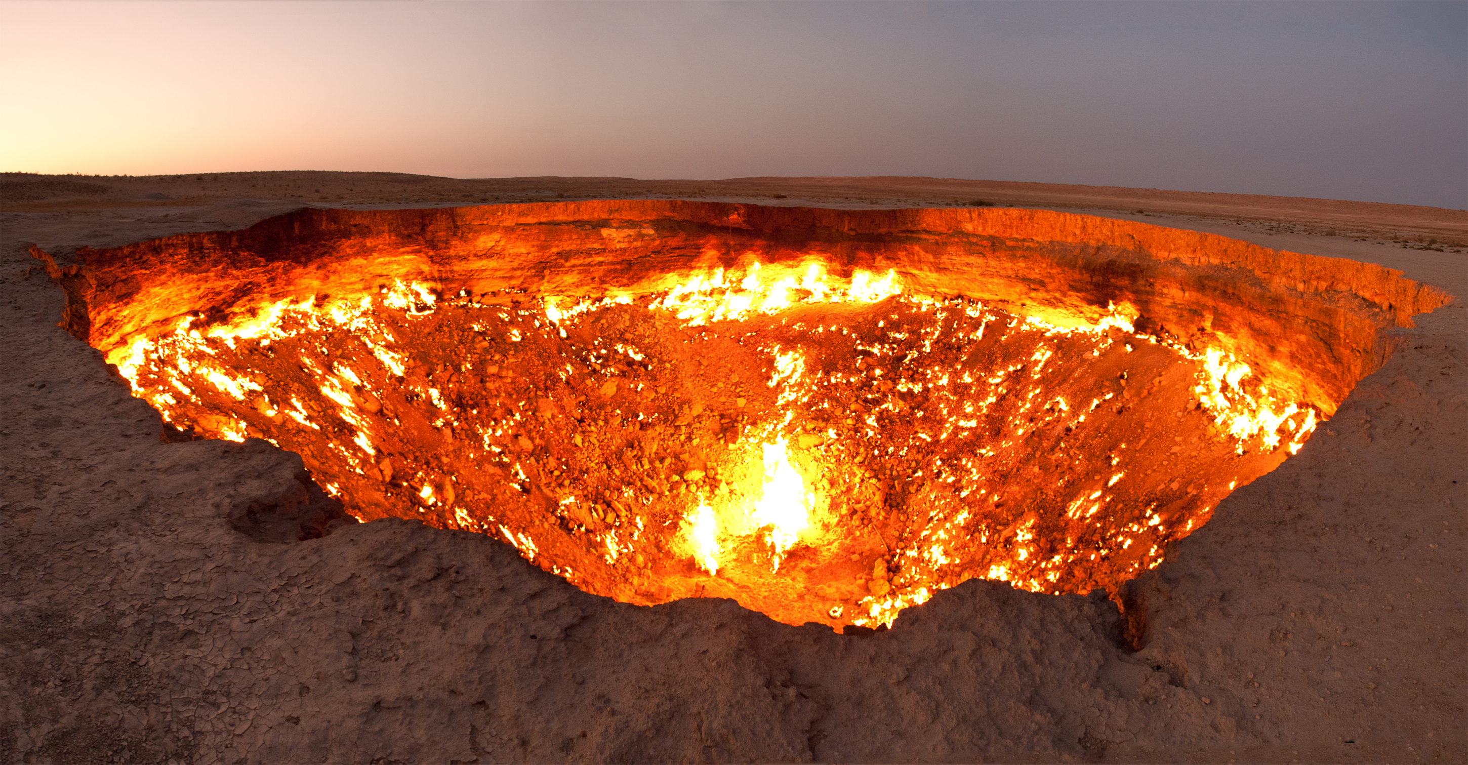 surreal-photos-pt1-door-to-hell-turkmenistan.jpg