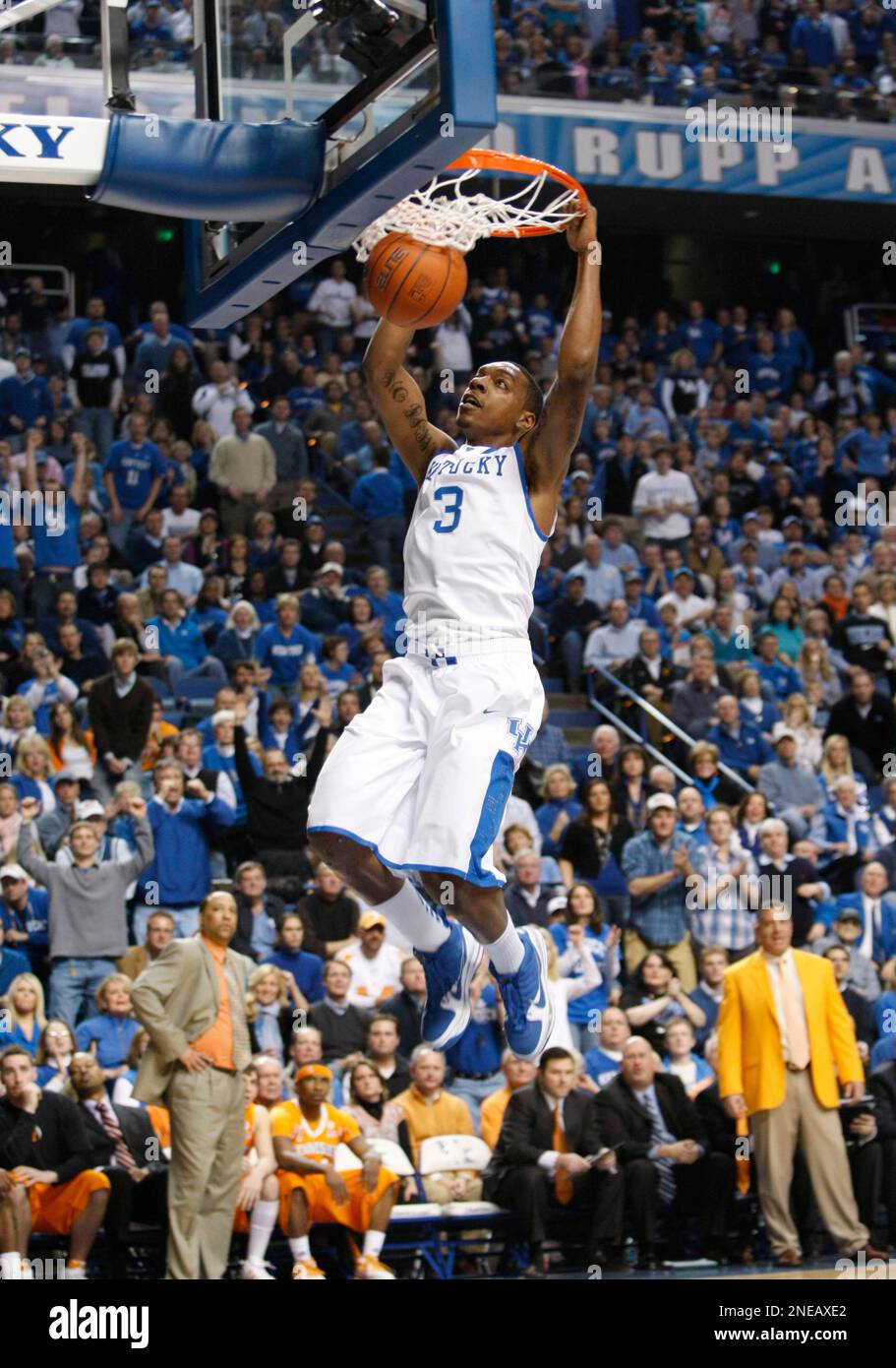 kentuckys-darnell-dodson-in-action-during-the-first-half-of-their-ncaa-college-basketball-game-against-tennessee-in-lexington-ky-saturday-feb-13-2010-ap-photoed-reinke-2NEAXE2.jpg