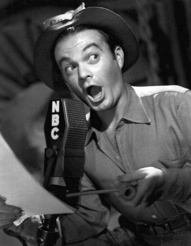 640px-Leo_Gorcey_1945.JPG