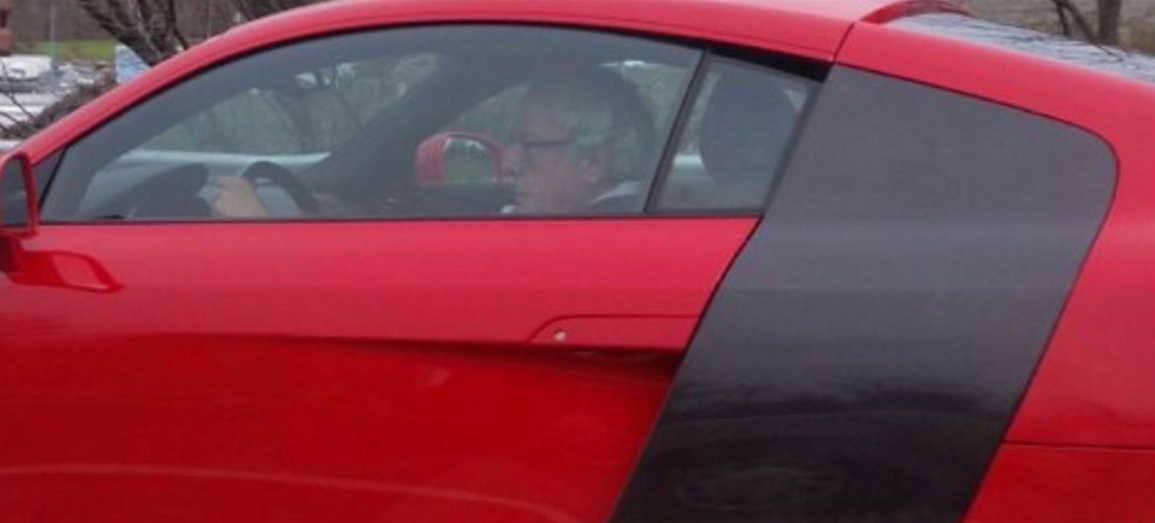 bernie-sanders-car.png