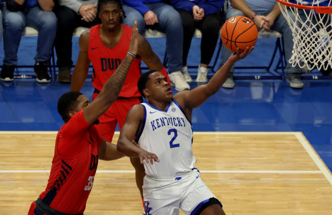 Kentucky's Sahvir Wheeler drove to the basket for two of his 11 points in Friday's game against Duquesne.