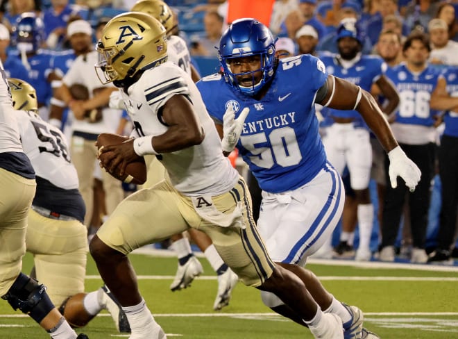 Darrion Henry-Young chased down Akron quarterback DJ Irons for a sack in the first half of Saturday's game.