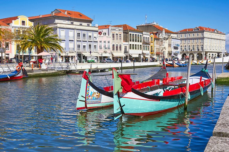 portugal-in-pictures-beautiful-places-to-photograph-aveiro.jpg