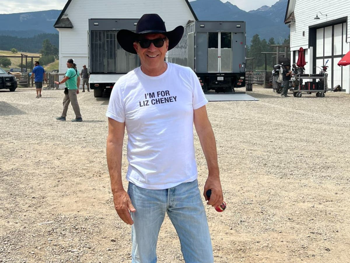 Kevin Costner dons 'I'm for Liz Cheney' shirt while filming ...'I'm for Liz Cheney' shirt while filming ...