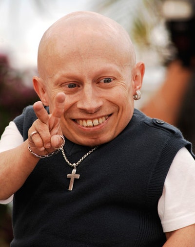 copilot-entertainment-celebrities-201307-bald-verne-troyer.jpg