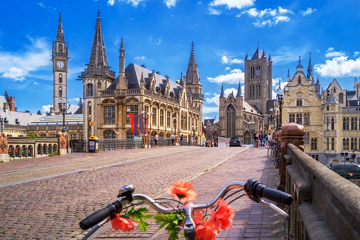 belgium-in-pictures-beautiful-places-to-photograph-Sint-Michielsbrug-Bridge.jpg