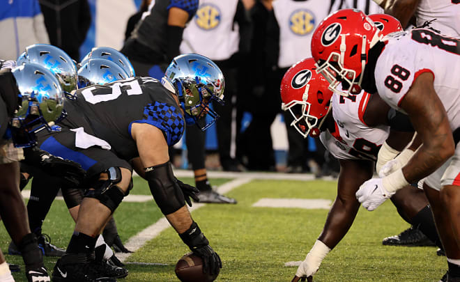 The Cats squared off with the Georgia Bulldogs last season at Kroger Field.