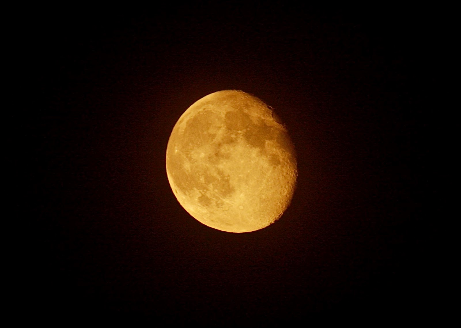 0804012moon.jpg