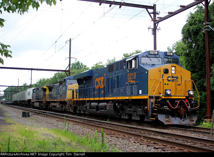 15-07-15_Q032_Yardley_CSX3218[tad_60D].jpg