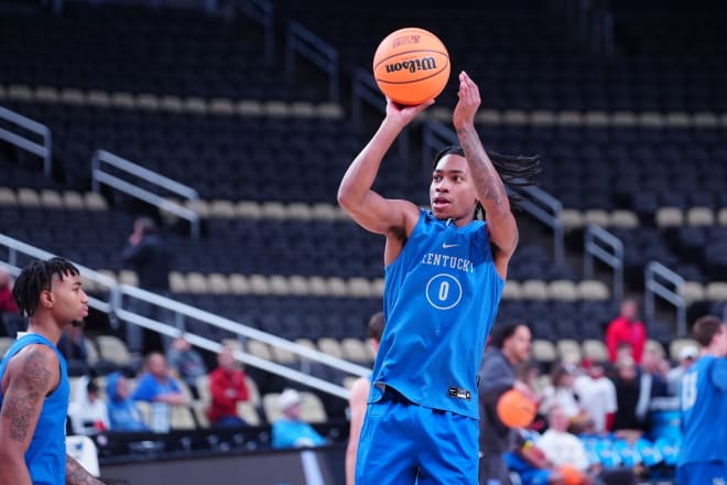 Kentucky freshman guard Rob Dillingham took a shot during the Wildcats' open practice session on Wednesday at PPG Paints Arena in Pittsburgh.