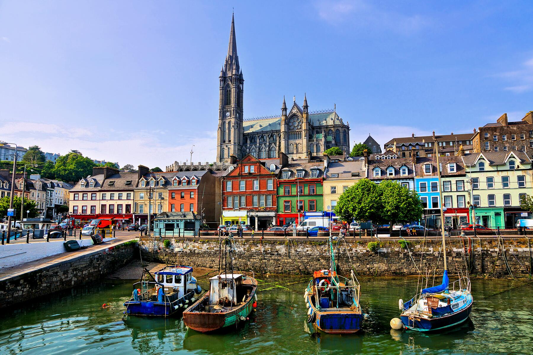 10ThingstodoinIreland__HERO_iStock-1135186484.jpg