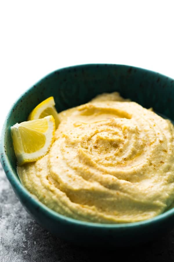 The-BEST-easy-homemade-hummus-3.jpg