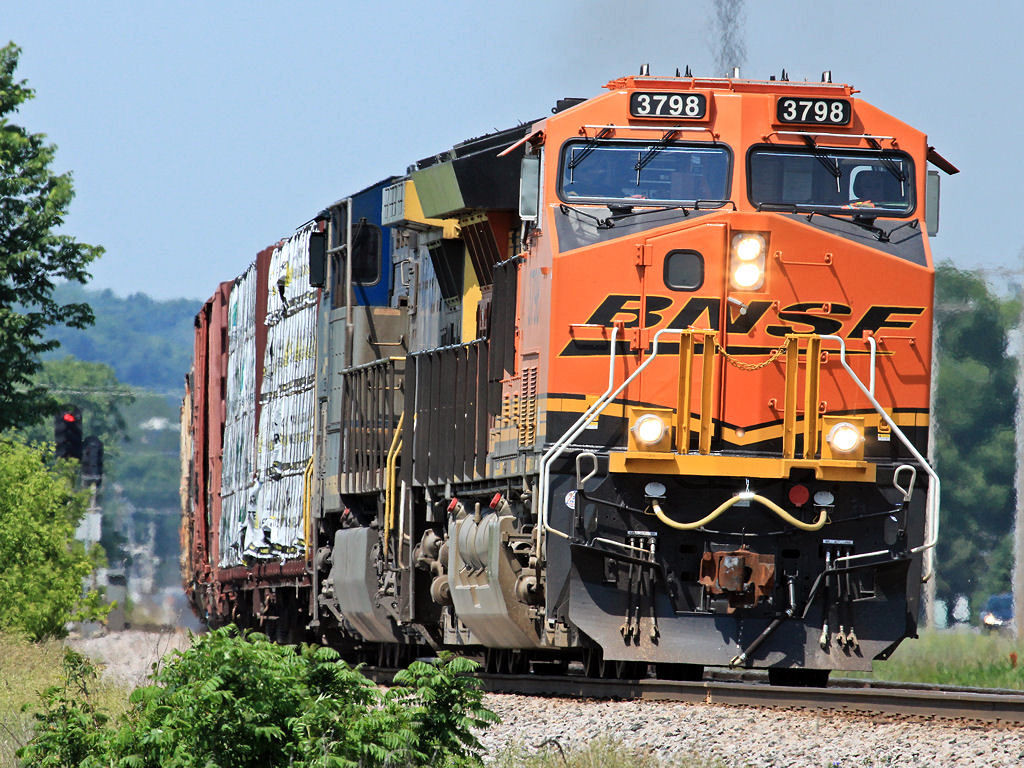 BNSF%203798.jpg