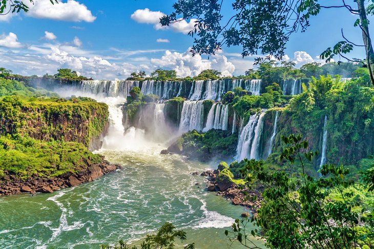 argentina-in-pictures-beautiful-places-to-photograph-iguaza-falls.jpg