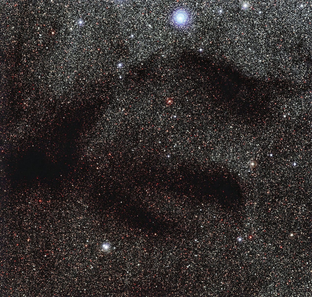 dark-nebula-ldn-1768.jpg