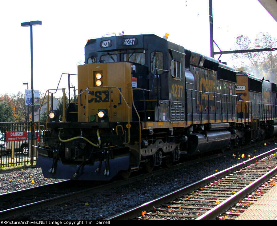 16-11-11-CSX4237_Yardley_Q418[tad_60D].jpg