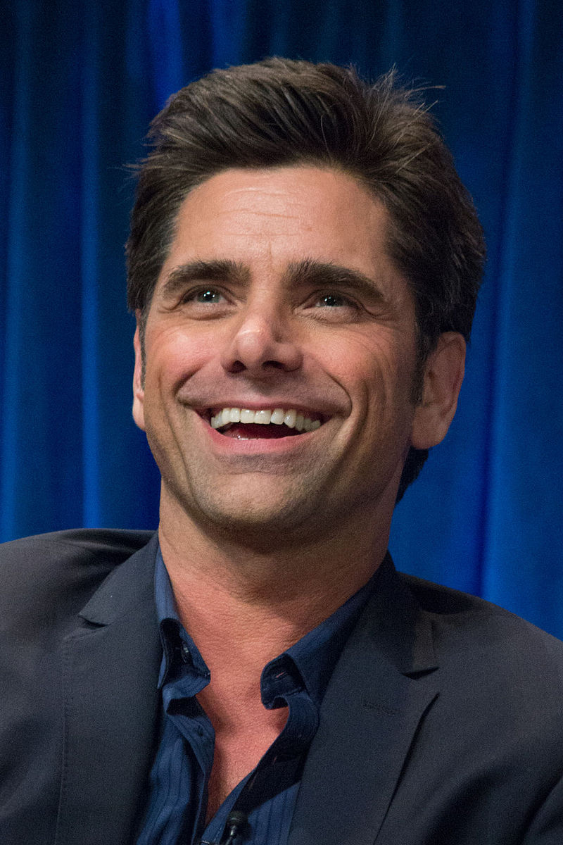 800px-John_Stamos_at_PaleyFest_2013.jpg