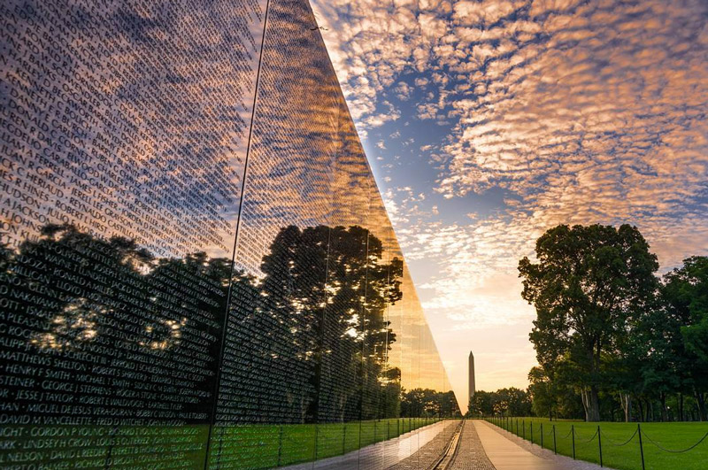 506thcurrahee-summer-sunrise-at-the-vietnam-veterans-memorial-clear-reflection_mydccool-homepage-08.02_1.jpg