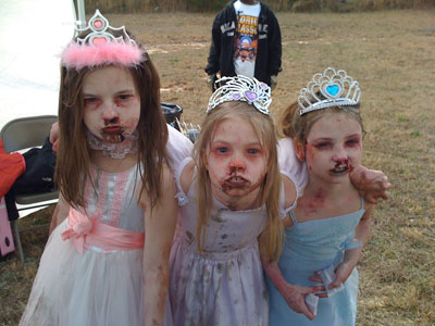 zombieland-princesses.jpg