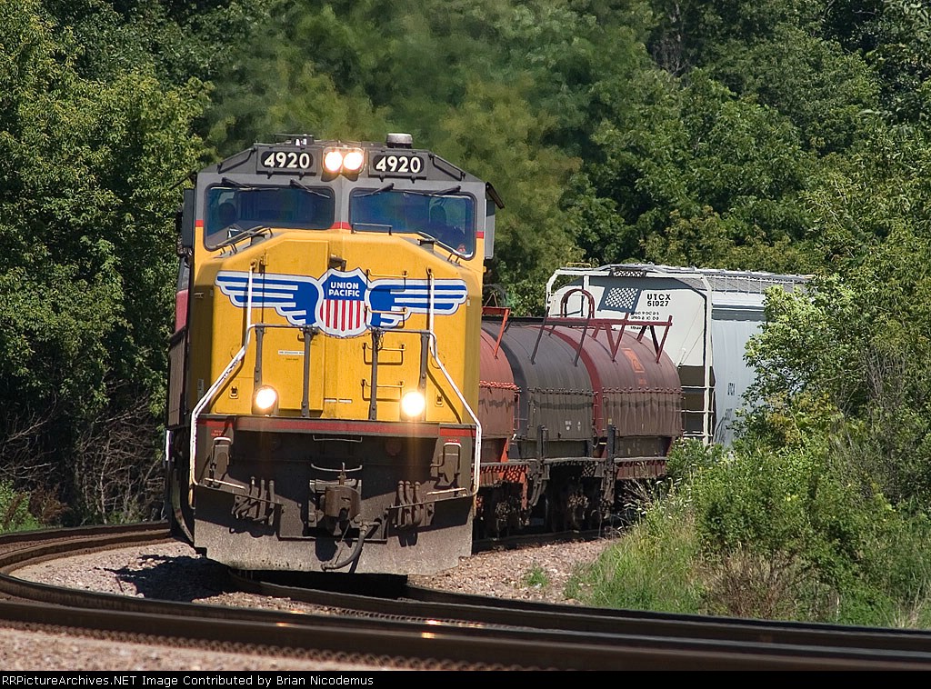 UP4920_Dixon,IL_7-6-07.jpg