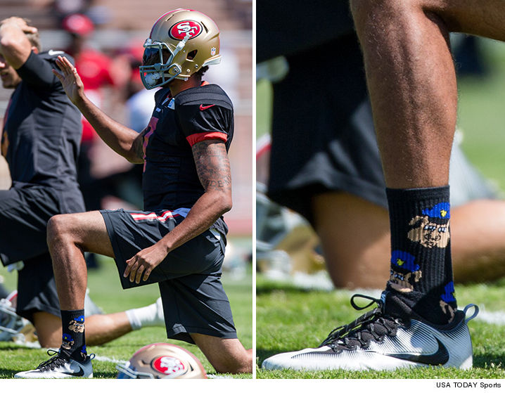 0901-colin-kaepernick-socks-getty-zoom-3.jpg