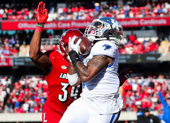 Kentucky's Ray Davis hauled in a touchdown catch in the second half of the Wildcats' 38-31 win over No. 10 Louisville on Saturday in the Governor's Cup game at L&N Stadium.