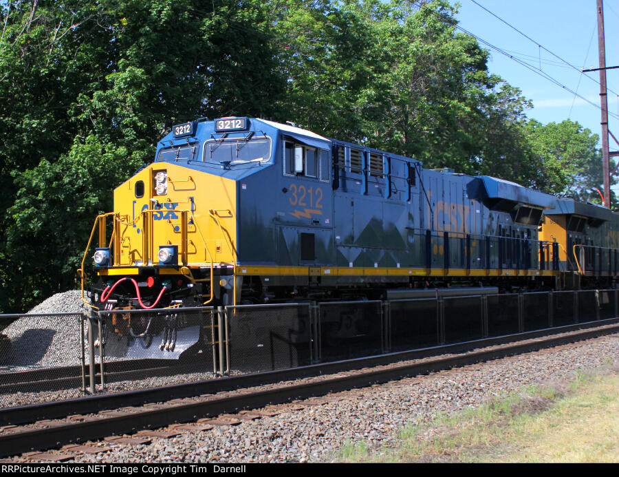 15-05-14_Q409_Yardley_CSX3212[tad_60D].jpg