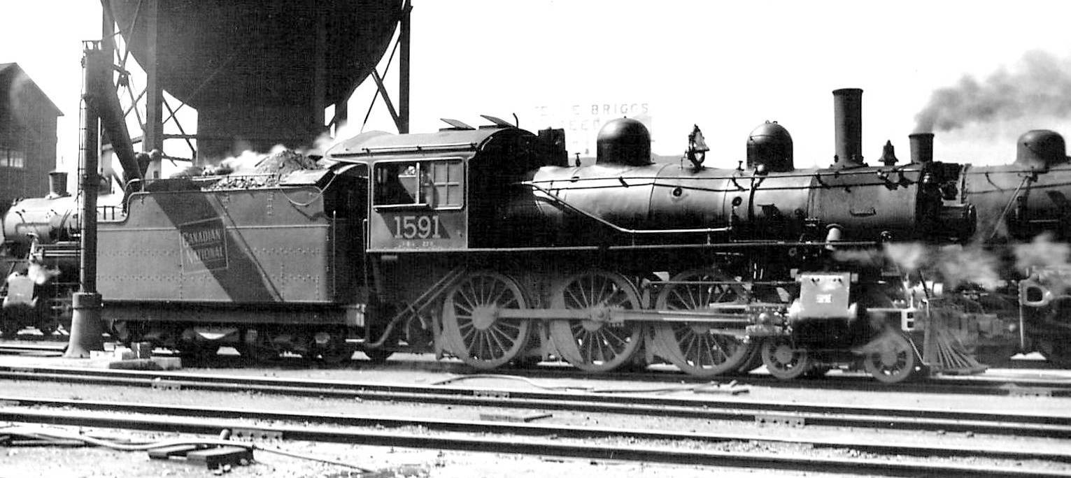 photo-toronto-train-canadian-national-steam-engine-1591-taking-water-1932.jpg