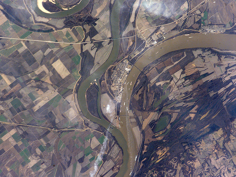 CairoIL_from_space_annotated.jpg