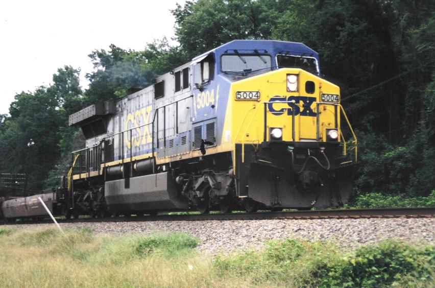 CSXT%205004%208-22-04.jpg