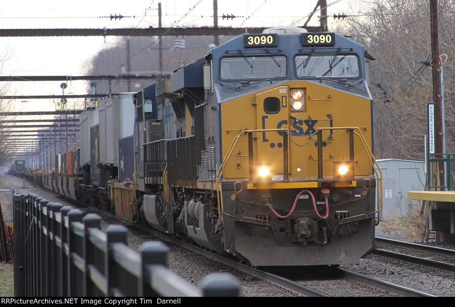 17-12-22_CSX3090_Yardley_Q032[tad_60D].jpg