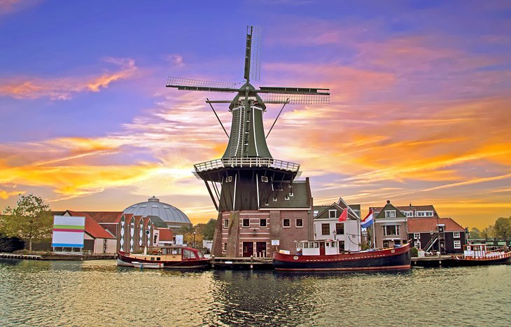 netherlands-in-pictures-most-beautiful-places-haarlem.jpg