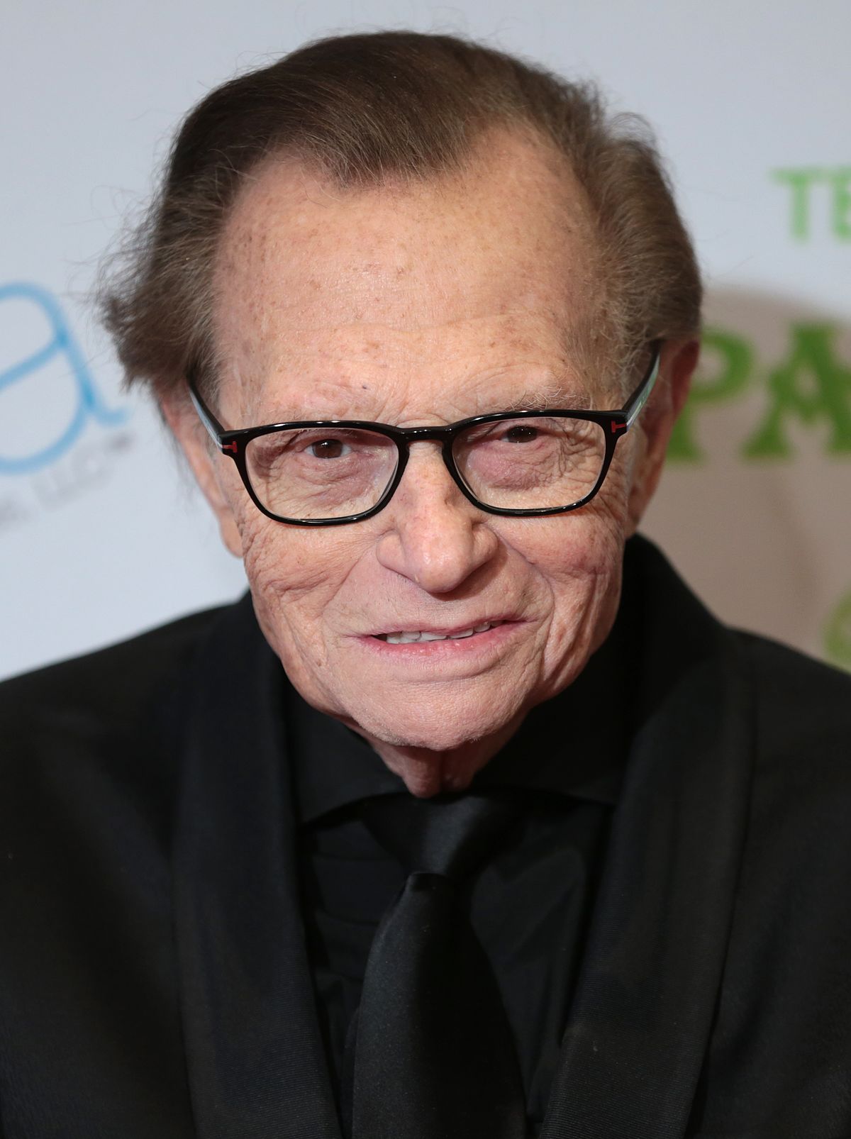 1200px-Larry_King_by_Gage_Skidmore_2.jpg