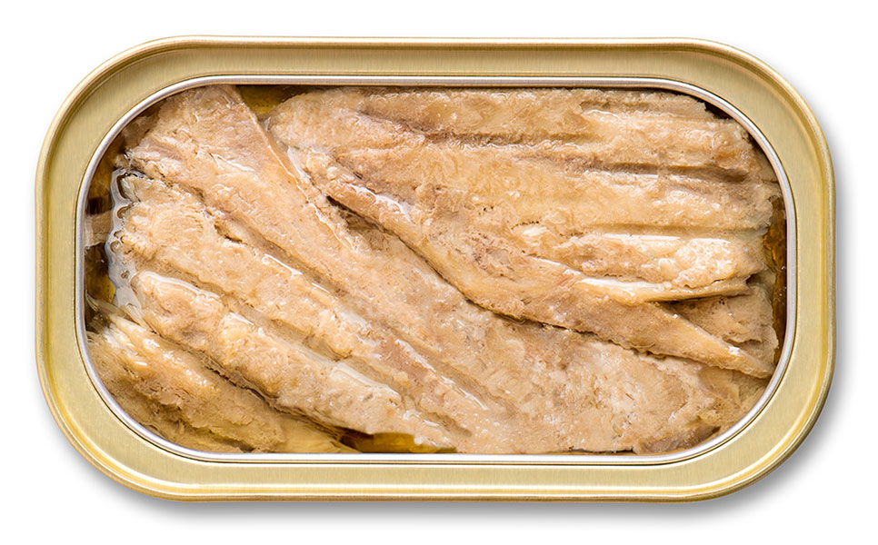 KO-USA-mackerel-open-can-EVOO.jpg