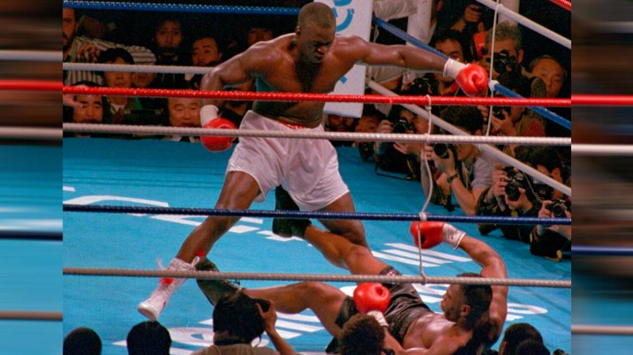Buster-Douglas-and-Mike-Tyson.jpg