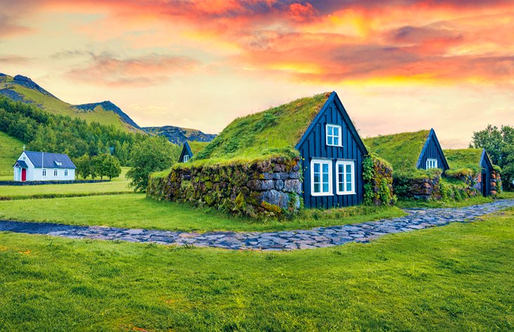 iceland-in-pictures-beautiful-places-to-photograph-icelandic-countryside.jpg